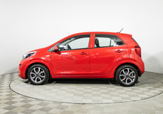 Подержанный автомобиль Kia Picanto 2022 года (8 фото)