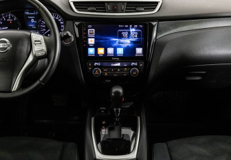 Подержанный автомобиль Nissan X-Trail 2017 года (12 фото)