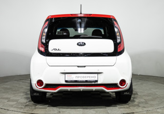 Подержанный автомобиль Kia Soul 2016 года (6 фото)