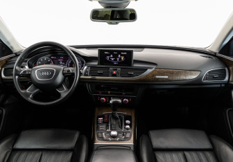Подержанный автомобиль Audi A6 Sedan 2011 года (10 фото)