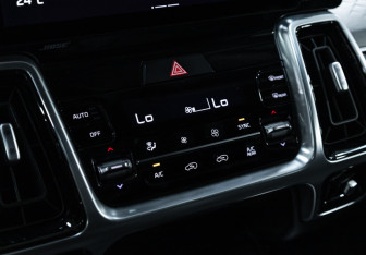 Подержанный автомобиль Kia Sorento 2021 года (30 фото)