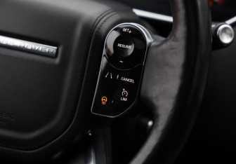 Подержанный автомобиль Land Rover Range Rover 2018 года (13 фото)