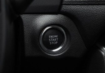 Подержанный автомобиль Toyota RAV4 2022 года (22 фото)