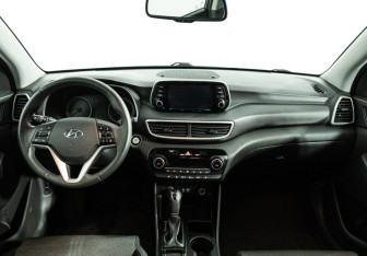 Подержанный автомобиль Hyundai Tucson 2020 года (13 фото)
