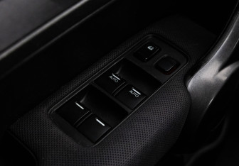 Подержанный автомобиль Honda CR-V 2008 года (15 фото)