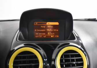 Подержанный автомобиль Opel Corsa 2012 года (18 фото)