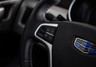 Подержанный автомобиль Geely Atlas 2020 года (11 фото)