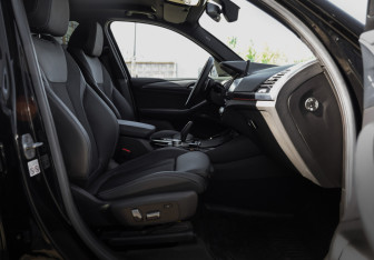 Подержанный автомобиль BMW X3 2020 года (28 фото)