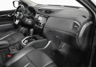 Подержанный автомобиль Nissan Qashqai 2021 года (12 фото)