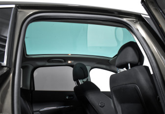 Подержанный автомобиль Peugeot 3008 2012 года (15 фото)
