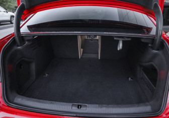 Подержанный автомобиль Audi A4 Sedan 2020 года (33 фото)