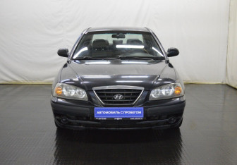Подержанный автомобиль Hyundai Elantra Sedan 2005 года (2 фото)