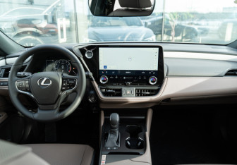 Новый Lexus ES 2025 (7 фото)