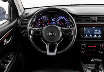 Подержанный автомобиль Kia Rio Hatchback 2020 года (13 фото)
