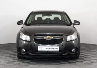 Подержанный автомобиль Chevrolet Cruze Sedan 2011 года (2 фото)