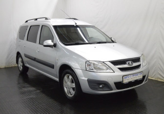 Подержанный автомобиль LADA (ВАЗ) Largus Wagon 2014 года (3 фото)