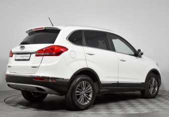 Подержанный автомобиль Chery Tiggo 5 2016 года (5 фото)