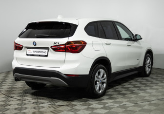 Подержанный автомобиль BMW X1 2016 года (5 фото)
