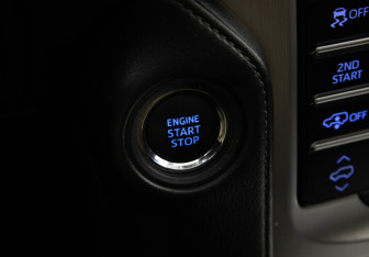 Подержанный автомобиль Toyota Land Cruiser Prado 2018 года (14 фото)