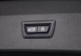 Подержанный автомобиль BMW X1 2019 года (32 фото)