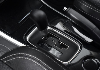 Подержанный автомобиль Mitsubishi Outlander 2019 года (11 фото)