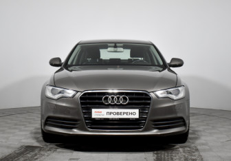 Подержанный автомобиль Audi A6 Sedan 2011 года (2 фото)