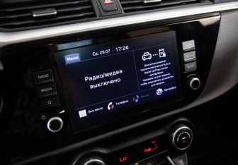 Подержанный автомобиль Kia Rio Sedan 2021 года (16 фото)