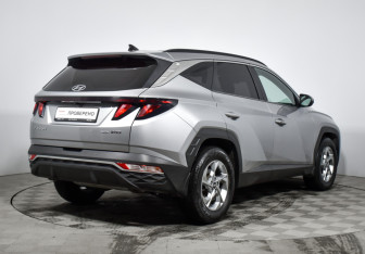 Подержанный автомобиль Hyundai Tucson 2021 года (5 фото)