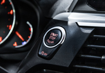 Подержанный автомобиль BMW X3 2019 года (24 фото)