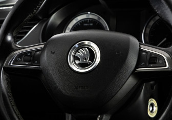 Подержанный автомобиль Skoda Octavia Liftback 2017 года (11 фото)
