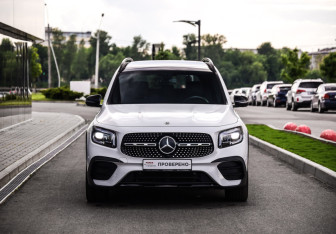 Подержанный автомобиль Mercedes-Benz GLB 2020 года (4 фото)