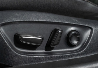 Подержанный автомобиль Toyota Camry Sedan 2019 года (15 фото)