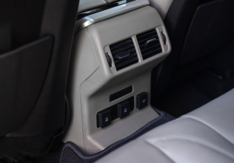 Подержанный автомобиль Land Rover Range Rover Velar 2020 года (24 фото)