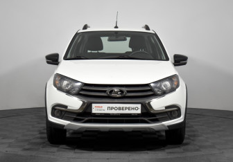 Подержанный автомобиль LADA (ВАЗ) Granta Wagon 2019 года (2 фото)