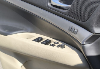 Подержанный автомобиль Infiniti G Sedan 2010 года (16 фото)