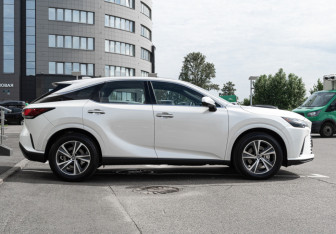 Новый Lexus RX 2025 (2 фото)