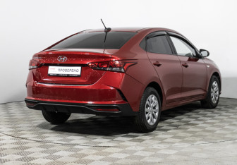 Подержанный автомобиль Hyundai Solaris Sedan 2021 года (5 фото)