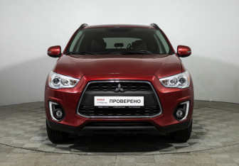 Подержанный автомобиль Mitsubishi ASX 2014 года (2 фото)