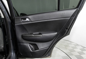 Подержанный автомобиль Kia Sportage 2021 года (21 фото)