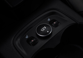 Подержанный автомобиль Ford Focus Sedan 2011 года (21 фото)