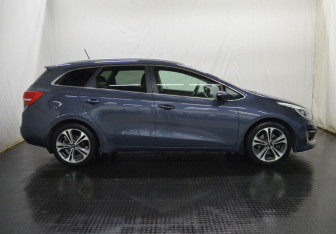 Подержанный автомобиль Kia Ceed Wagon 2016 года (4 фото)
