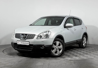 Подержанный автомобиль Nissan Qashqai 2009 года (8 фото)