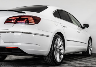 Подержанный автомобиль Volkswagen Passat CC 2014 года (5 фото)