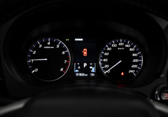 Подержанный автомобиль Mitsubishi Outlander 2013 года (19 фото)