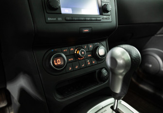 Подержанный автомобиль Nissan Qashqai 2013 года (17 фото)