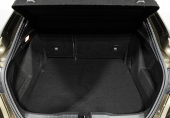 Подержанный автомобиль Renault Arkana 2021 года (18 фото)