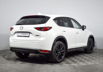 Подержанный автомобиль Mazda CX-5 2021 года (5 фото)