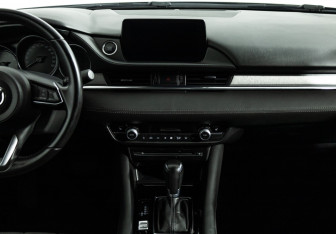 Подержанный автомобиль Mazda 6 Sedan 2020 года (14 фото)