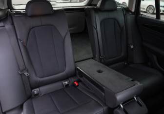 Подержанный автомобиль BMW X3 2020 года (30 фото)