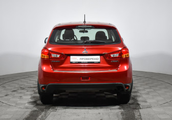 Подержанный автомобиль Mitsubishi ASX 2013 года (6 фото)